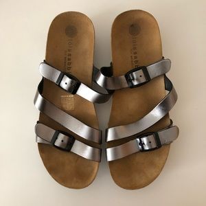 Lola Sabbia for Eric Michael Sandal